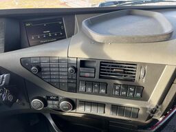 Volvo FH 460 GLOBETROTTER 6X2 460 GLOBETROTTER 6X2 / ...