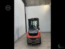 Toyota 02-8 FDF 30