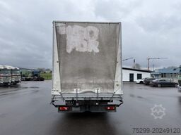 DAF LF 220 108 4x2 Blache