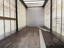 DAF LF 220 108 4x2 Blache