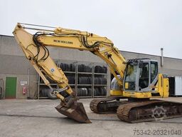 New Holland Kobelco E235B SR-LCT