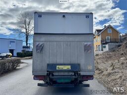 Mercedes-Benz Sprinter 8 Pallets.