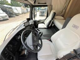 MERCEDES-BENZ Actros 2640 STX Pop-Out, 6 Pferde mit 3 Pferdean