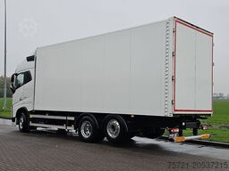 VOLVO FH 16.750 6X2*4 4 SEATS 154TKM