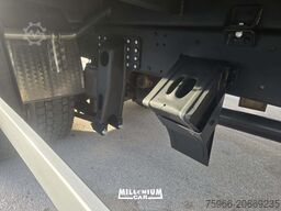 Iveco EUROCARGO 150E28 CENTINATO 9,60 C/SCOPRI