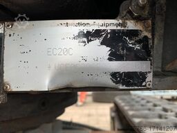 VOLVO EC 20 C verstellbares Fahrwerk