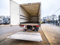 RENAULT D 19 280 WIDE + DHOLLANDIA 3 T.