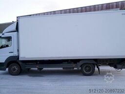 Mercedes-Benz Atego 818 box truck. Low km.
