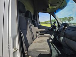MERCEDES-BENZ SPRINTER 319 V6 3.0ltr ac aut