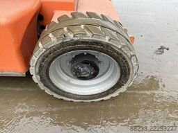 JLG E450AJ