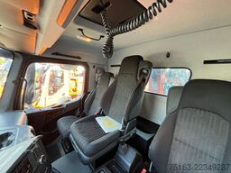 MERCEDES-BENZ Arocs 1833 K 4x2 2-Achs Kipper Kran Atlas 105.2