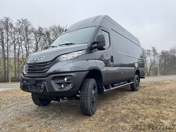Iveco MY24 IVECO DAILY 4x4 VAN 70S18H A8 WX -