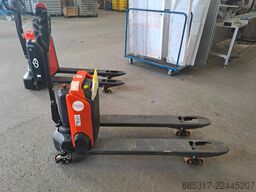 Toyota LHE 130 castor