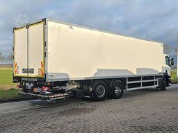 SCANIA P320 6X2*4 LAMBERET FRIGO