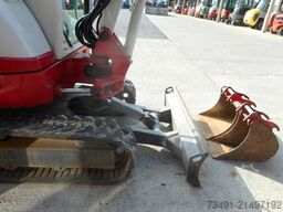 Takeuchi TB 230 mit POWERTILT
