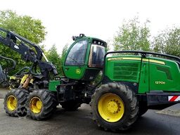 John Deere 1270E