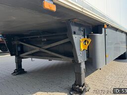 Schmitz Cargobull SKO 24 / Disk brakes / Carrier Vector 1550 / Pa...