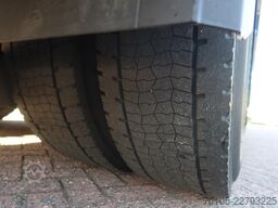 Mercedes-Benz Actros 2532 L Bak + klep 2000 KG LIKE NEW!! TUF...