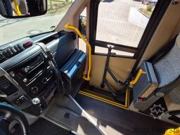 MERCEDES-BENZ Sprinter 516 Heckniederflur City Schlafsessel