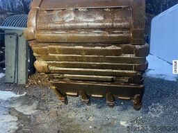 MB Crusher crushing bucket w/ G90 attachment