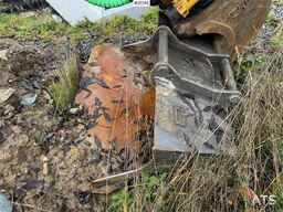 Volvo ECR58D Tracked Excavator with Tilt and Bucket