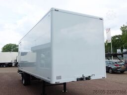 Veldhuizen P 47-3. Gesloten + Dhollandia 1.000 kg