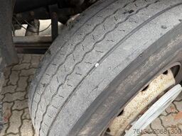 MAN TGS 35.400 Abrollkipper Meiller Krans Atlas 12,1