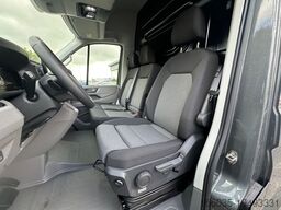 VOLKSWAGEN Crafter Kombi Kasten 35 L3H3 Autom. AHK 270Türen