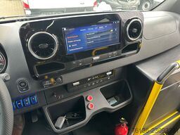 MERCEDES-BENZ eSprinter 400 KM Reichweite 15+20 Linie