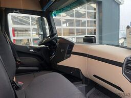 Mercedes-Benz Actros 2045 S 4x2 Tractor Head