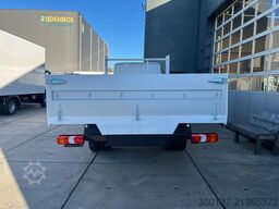Mercedes-Benz Accelo 915 4x2 Flatbed with Dropsides