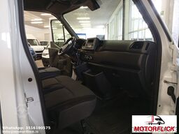 Renault Master T28