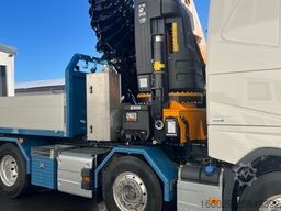 VOLVO FH 540 8x2 EFFER Kran Sattelzugmaschine