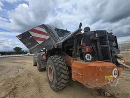 Hitachi ZW250-6