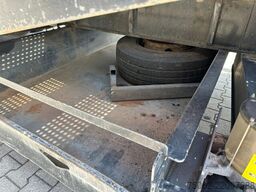 Broshuis 3ABSD Lowloader 3-axle / GVW: 59.000kg / Neck: ...