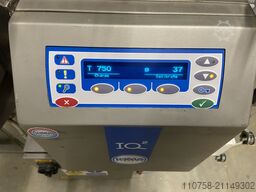 Safeline IQ2 Metal Detector