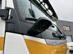 Volvo FM 370 Globetrotter / 960 dkm / 2 Tanks / Full ...