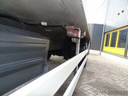 MAN TGM 18.250 + carrier supra 850euro 6 + lift  + 19T