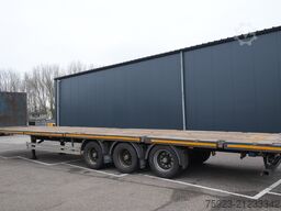 Pacton Flatbed trailer with twistlocks
