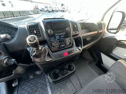PEUGEOT Boxer Pritsche 335 L2 BlueHDi 130