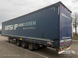 Schmitz Cargobull Curtainsider Mega
