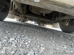 Scania 480 6x2 truck w/ hydraulics and new engine.