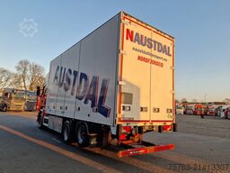 Scania R580 V8 Topline 6x2 - Box with sidedoors - Reta...