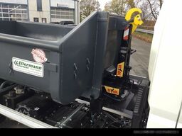 MITSUBISHI Canter 7C18 Hyva-Abrollkipper mit Container