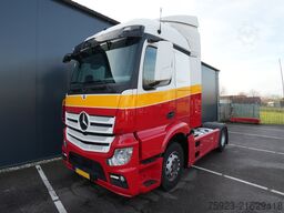 Mercedes-Benz Actros 1942 tractor unit