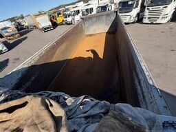 Volvo Trucks FMX-500 10x4R Rückwärtskipper / Swiss-Vehicle