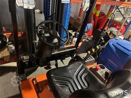 Daewoo B20T truck w/ 4.5 m lift height