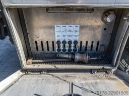 ISUZU NPR 75