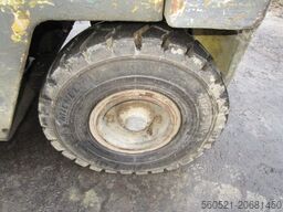 Yale 2,5 Ton. mit Zinkenversteller und Duplexmast