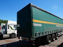 Burg 3 axle curtainside trailer